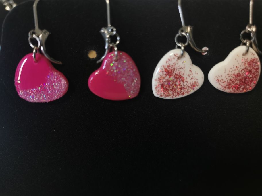 Boucles d'oreilles cœur en paillettes 