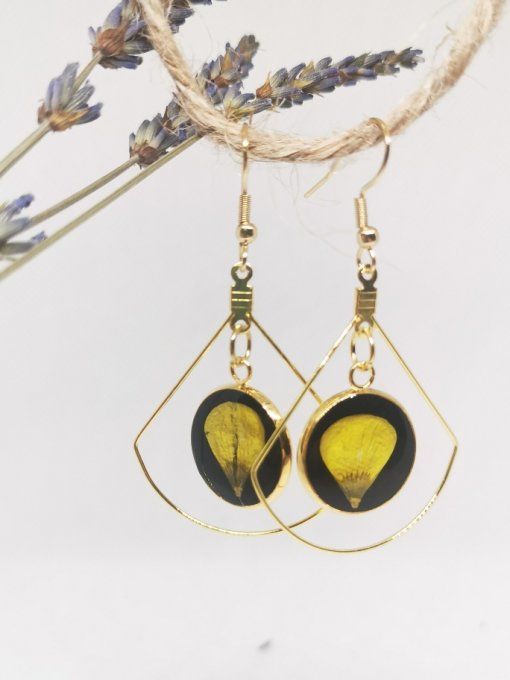 Pétale en suspension