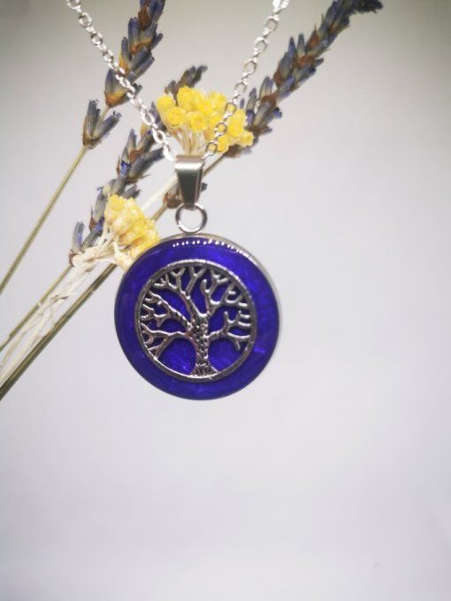 Pendentif argenté arbre ou fleur de vie